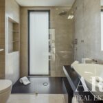 Villa 8-bedroom for sale in Porches, Algarve &bull; ARE80999 - gallery image