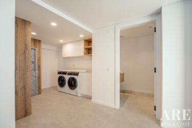 Villa 4-bedroom for sale in Golf Hills, Quarteira, Loulé, Faro