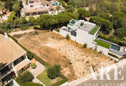 Land for sale in Almancil, Loulé, Faro