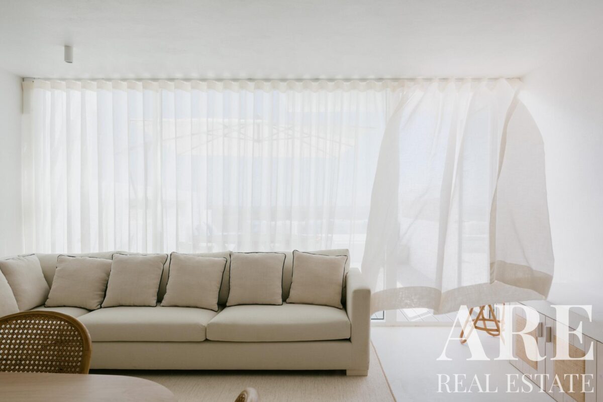 Villa 3-bedroom for sale in Casas de Sal, Moncarapacho e Fuseta, Olhão, Algarve • ARE73943