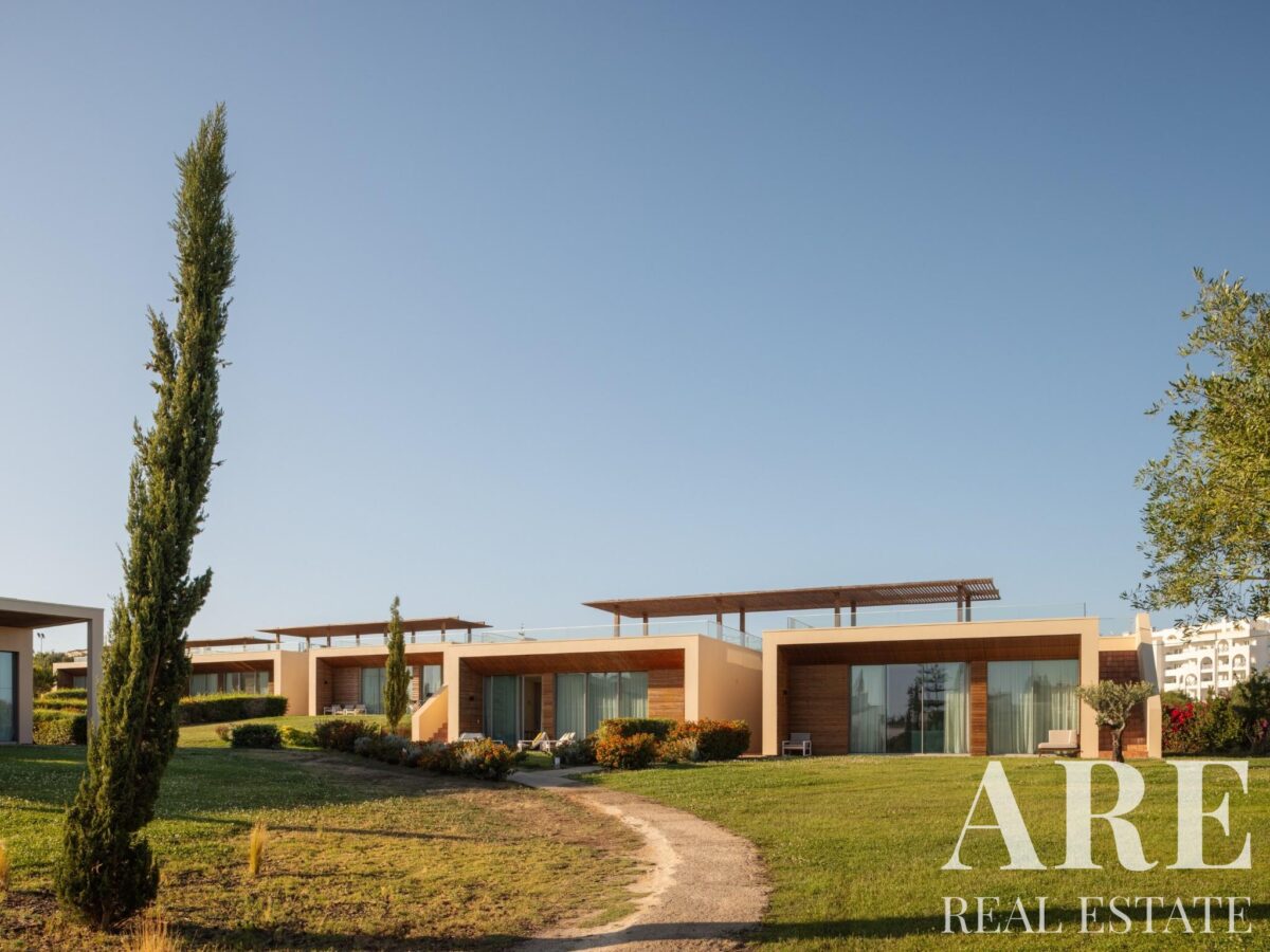 Apartment 2-bedroom for sale in White Shell Beach Villas, Porches, Algarve • ARE71391