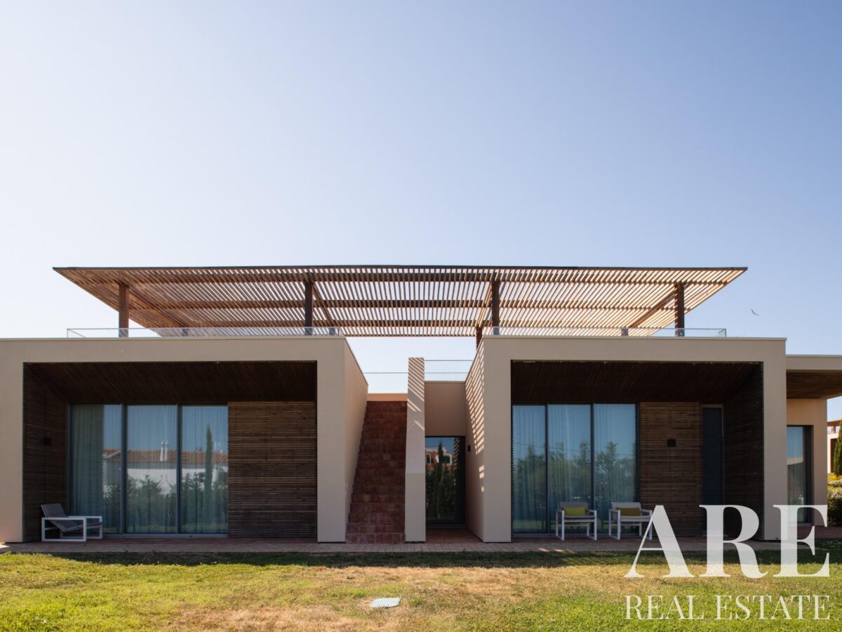 Apartment 2-bedroom for sale in White Shell Beach Villas, Porches, Algarve • ARE71373