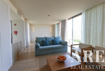 Apartment 2-bedroom for sale in White Shell Beach Villas, Porches, Lagoa, Faro