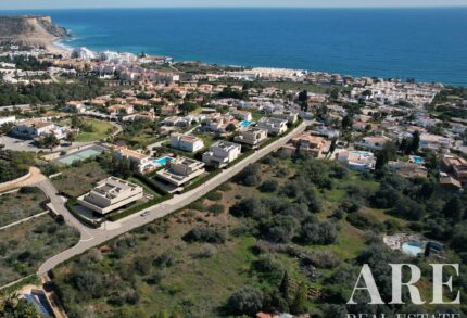 Villa 3-bedroom for sale in PLUZ Premium Living, Luz, Lagos, Faro