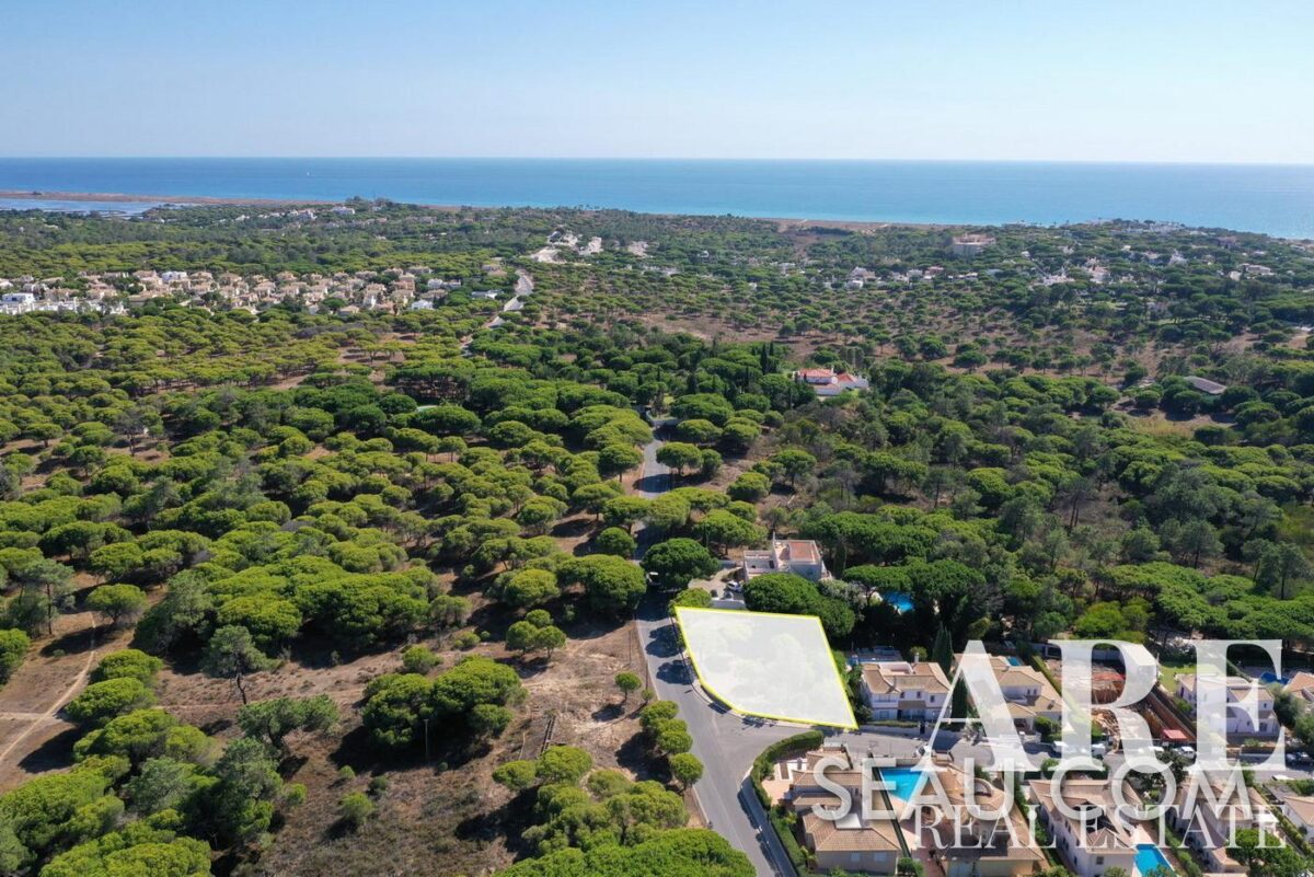 Plot for sale in Villas Alvas, Golden Triangle, Algarve &bull; ARE01625