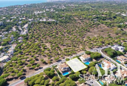 Plot for sale in Varandas do Lago, Golden Triangle, Loulé