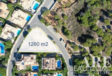 Plot for sale in Varandas do Lago, Golden Triangle, Loulé