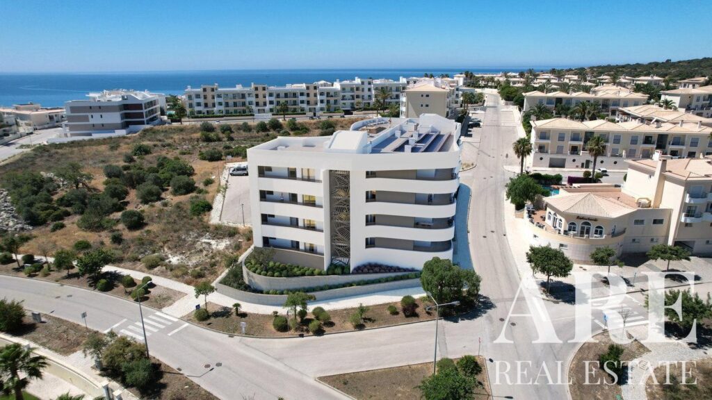 Apartment 2-bedroom for sale in The Leaf, Porto de Mós, Lagos