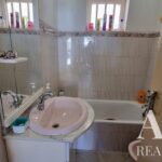 Villa 2-bedroom for sale in Silves, Armação Pêra - gallery image