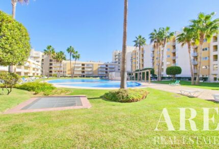 Apartment 3-bedroom for sale in Moura Praia, Vilamoura City center, Vilamoura, Loulé