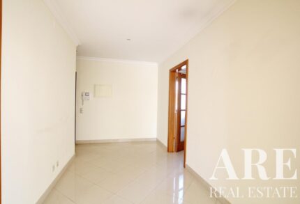 Apartment 3-bedroom for sale in Moura Praia, Vilamoura City center, Vilamoura, Loulé