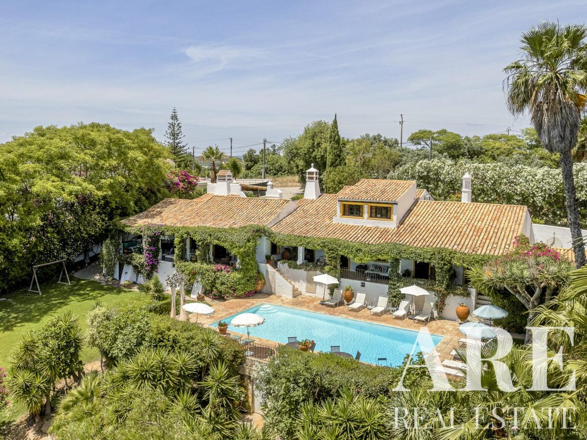 Villa 9-bedroom for sale in Boliqueime, Loulé, Faro