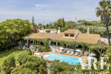 Villa 9-bedroom for sale in Boliqueime, Loulé, Faro