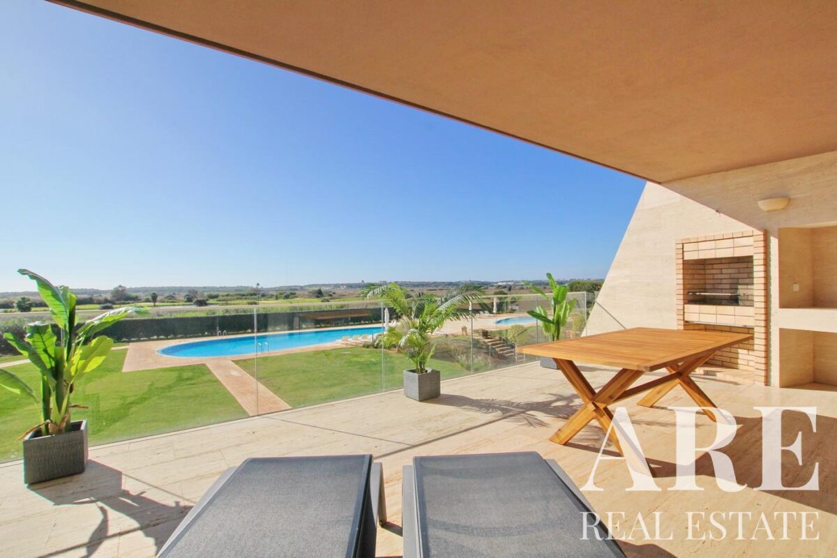 Apartment 2-bedroom for sale in Laguna Village, Sector 5, Vilamoura, Algarve &bull; ARE02204