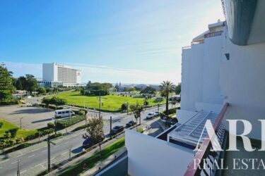 Apartment 2-bedroom for sale in Vilamoura City center, Vilamoura, Loulé