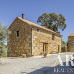 Farmhouse 8-bedroom for sale in Ferro, Covilhã, Castelo Branco &bull; ARE76579 - gallery image