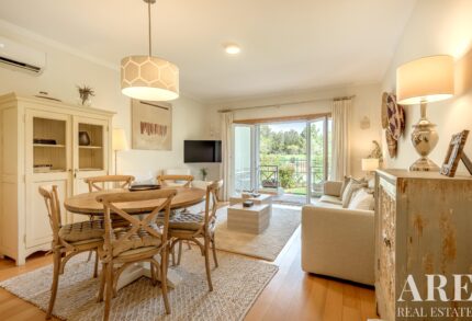 Villa 2-bedroom for sale in Quarteira, Loulé, Algarve &bull; ARE91414