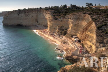 062 Vale Centeanes beach