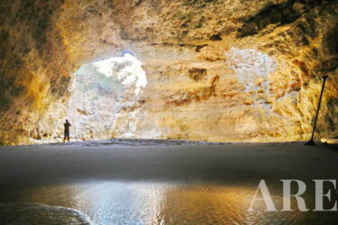 066 Albandeira beach