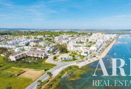 Land for sale in Santa Luzia, Tavira, Algarve &bull; ARE98068