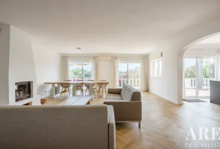 Villa 5-bedroom for sale in Boliqueime, Loulé, Algarve &bull; ARE88696
