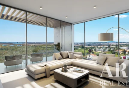 Land for sale in Tavira (Santa Maria e Santiago), Tavira, Algarve &bull; ARE98190