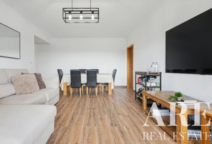 Apartment 2-bedroom for sale in Quarteira, Loulé, Algarve &bull; ARE97932