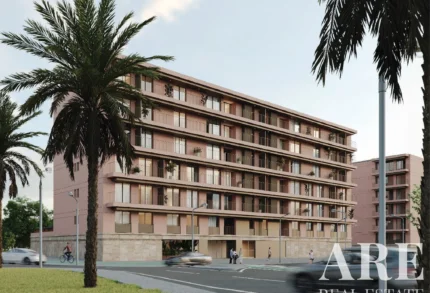 Apartment 3-bedroom for sale in Faro (Sé e São Pedro), Faro &bull; ARE98459