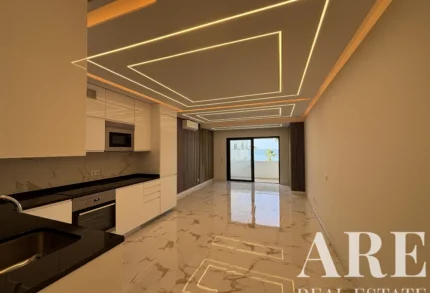 Apartment 2-bedroom for sale in Quarteira, Loulé, Algarve &bull; ARE-99682