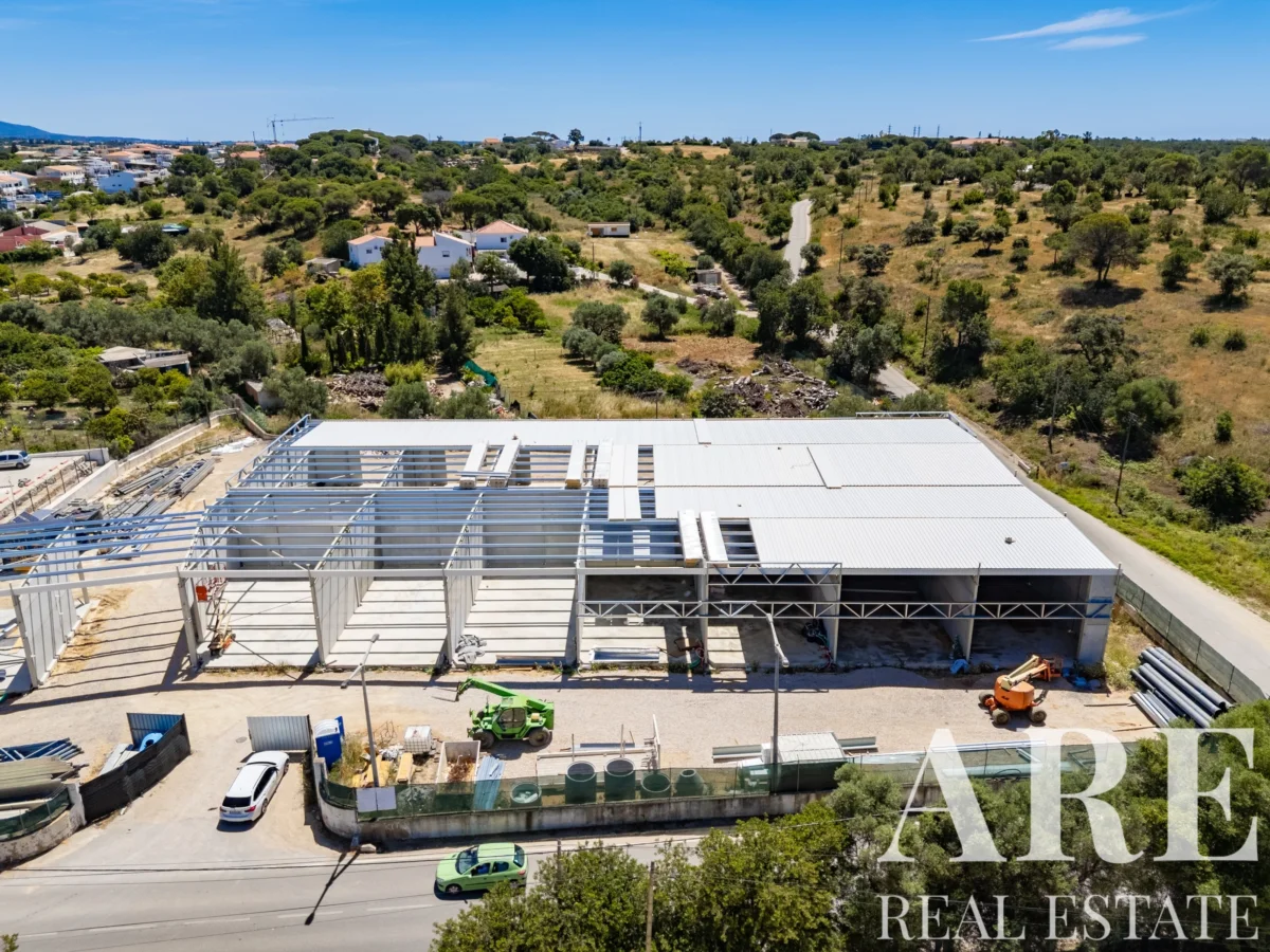 Warehouse for sale in Almancil, Loulé, Algarve • ARE-96134