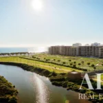 Apartment 3-bedroom for sale in Bayline, Armação de Pêra, Silves, Algarve &bull; ARE-74769 - gallery image