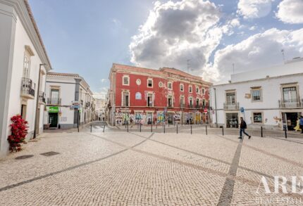 Property Studio for sale in Faro (Sé e São Pedro), Faro