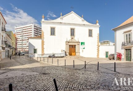 Property Studio for sale in Faro (Sé e São Pedro), Faro