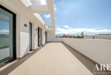 Villa 4-bedroom for sale in Golf Hills, Quarteira, Loulé, Faro