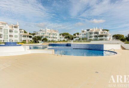 Apartment 2-bedroom for sale in Quarteira, Loulé, Faro