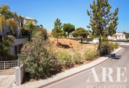 Land for sale in Almancil, Loulé, Faro