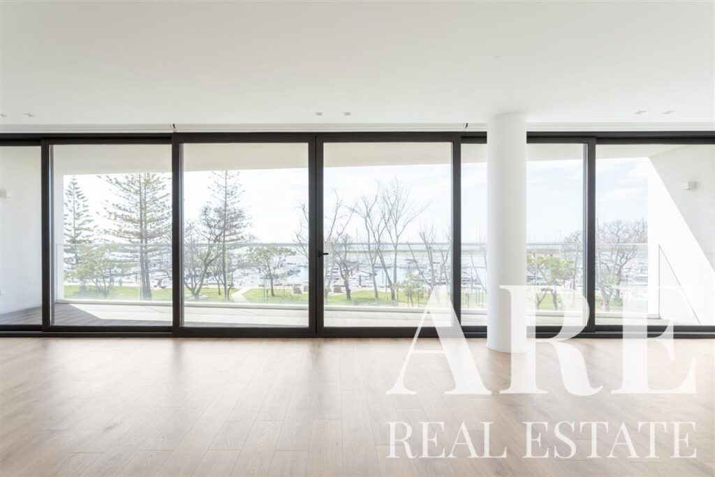 Apartment 2-bedroom for sale in Del Mar Marina, Olhão, Faro